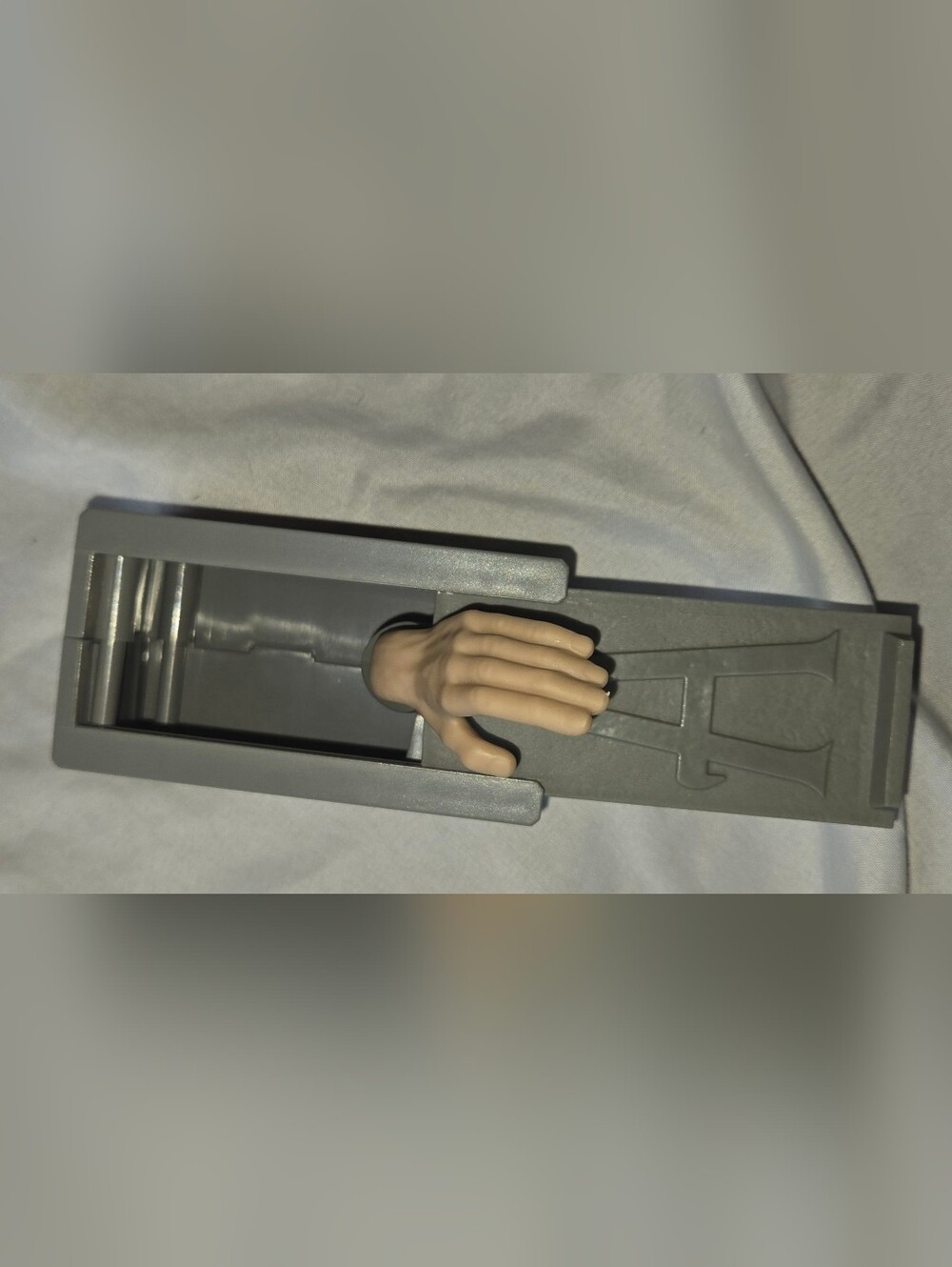 Burger King 2019 The Addams Family Thing T. Thing hand toy